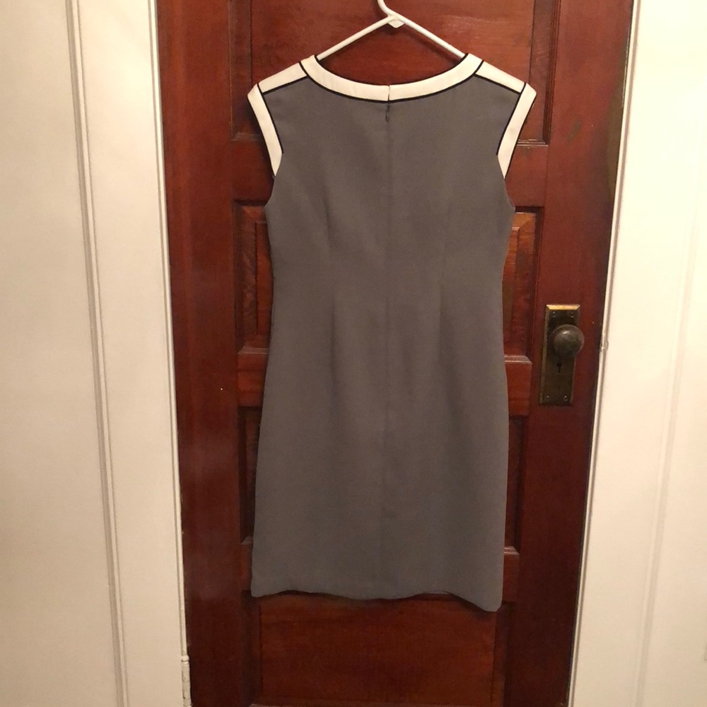 BANANA REPUBLIC GRAY SHIFT DRESS - SIZE 2 - NWT - Picture 2 of 4